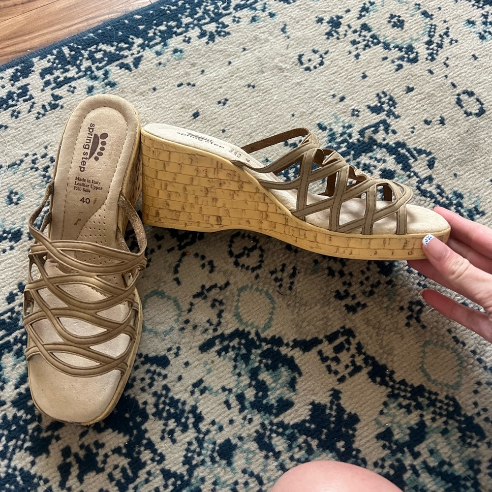Spring Step Wedges Size 40 Or Size 7 - image 2